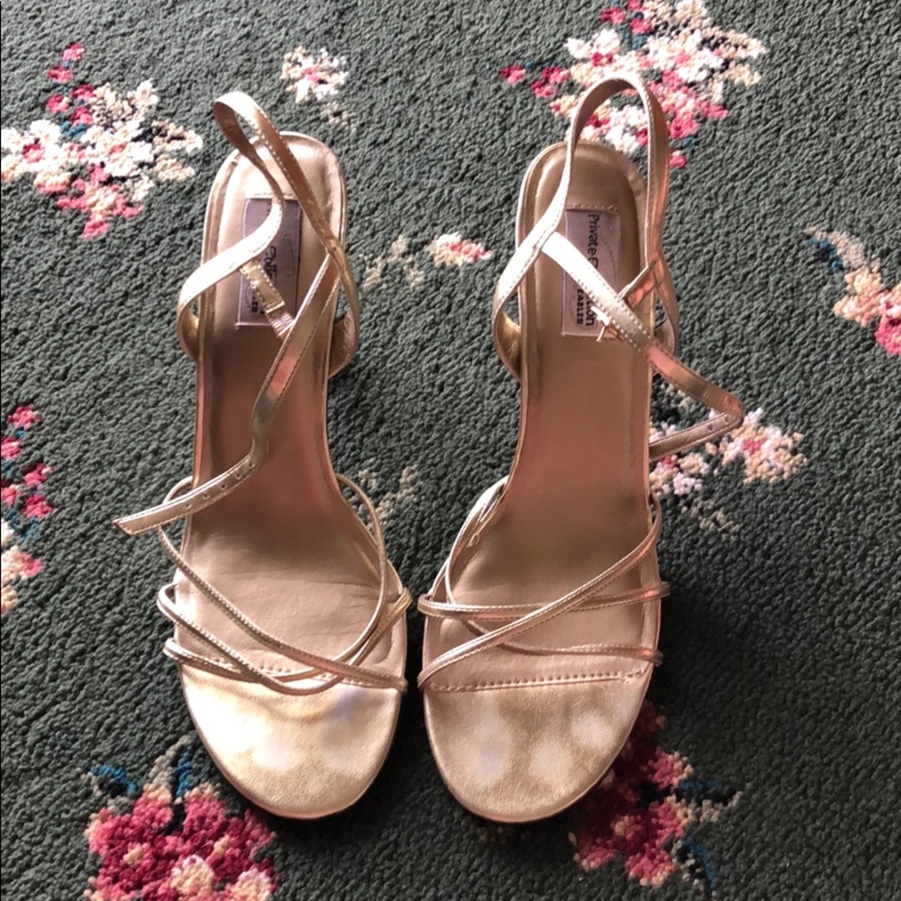 Dyeables Ladies Gold Metallic Strappy Heels
